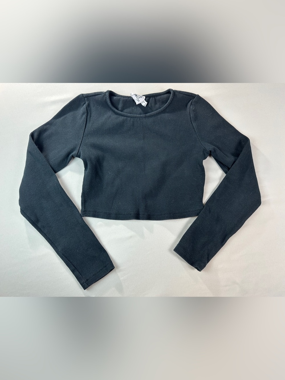 Princess Polly Black Ribbed Crop Top Shirt Long Sleeve Size 4 Crew Neck